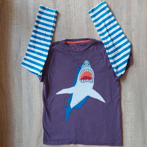 2014 (v)guc shark tee 11-12 years - Picture 12 of 12